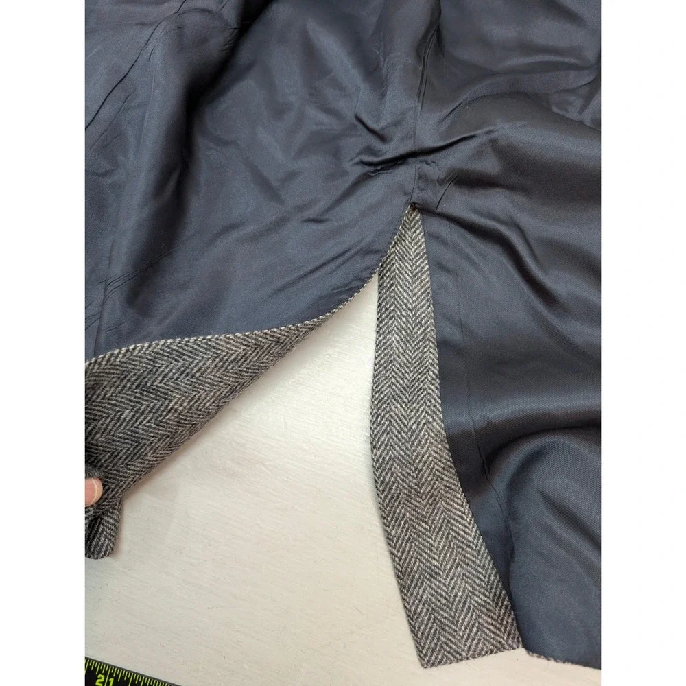 Vintage Tweed Herringbone Sport Coat Jacket Men's Classic Tailored‎ Gray READ